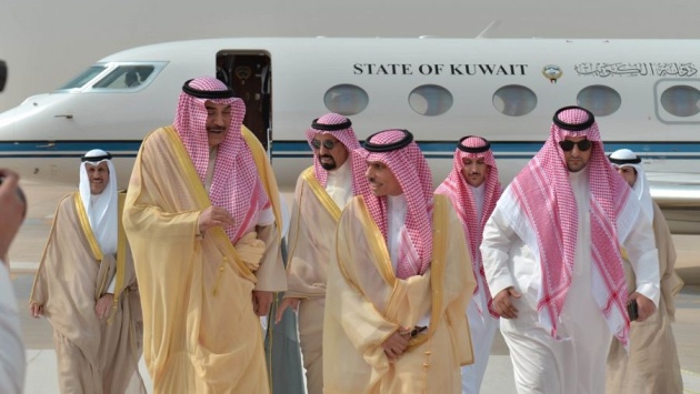 وزير الخارجية الكويتي يصل الرياض