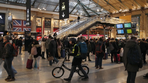 400 مليون يورو خسائر السكك الحديدية الفرنسية بسبب الإضراب