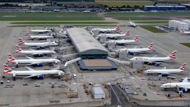 مطارات بريطانيا تحذر من تعرض 20 ألف وظيفة للخطر مع استمرار ركود النشاط