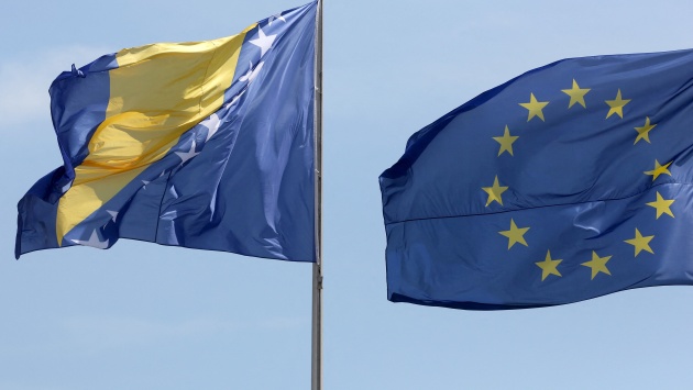 الاتحاد الأوروبي يوافق على منح البوسنة وضع مرشح للانضمام للتكتل