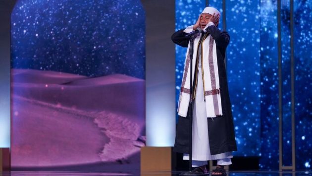 بالمقامات والطبقات الصوتية.. أربعة مؤذنين يتنافسون على أكبر جوائز عطر الكلام