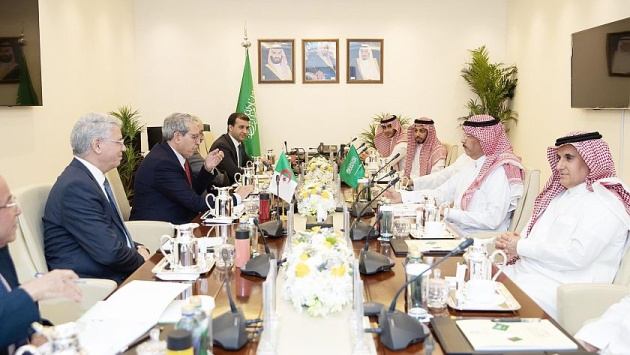 لجنة التشاور السياسي بين السعودية والجزائر تعقد اجتماعها الأول في الرياض
