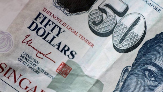 ارتفاع الدولار السنغافوري إلى أعلى مستوياته منذ بداية 2024