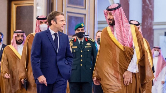 ولي العهد السعودي يؤكد على ضرورة حل جميع الخلافات بالوسائل الدبلوماسية