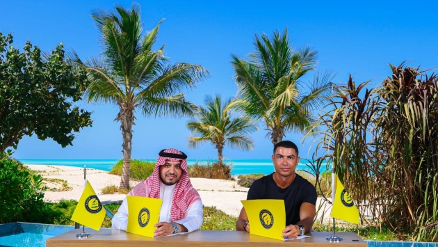 النصر يجدد عقد رونالدو موسمين .. واللاعب يؤكد: فصل جديد لصناعة التاريخ