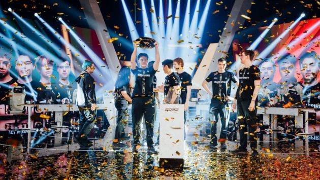 "فالكونز" السعودي يخسر نهائي Dota 2 وجائزة المليون دولار 
