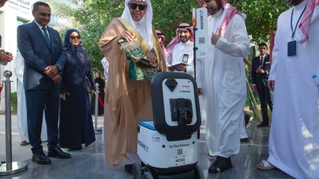 «جاهز» تطلق خدمة التوصيل الذاتي للطعام في واجهة روشن والبداية بـ 5 مركبات