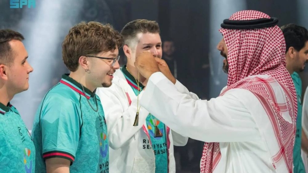 مبيعات استثنائية لقميص "تويستد مايندز" بعد لقب "وارزون" في كأس الرياضات الإلكترونية