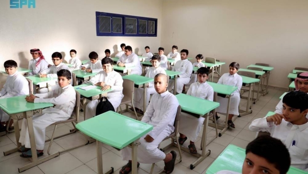 لأول مرة في السعودية .. 6 ملايين طالب يدرسون منهجا للذكاء الاصطناعي