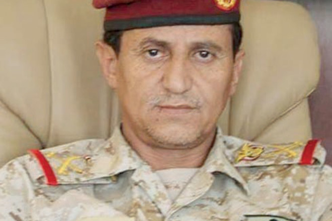 قائد المنطقة العسكرية الثالثة يدعو أبناء الجيش اليمني إلى عدم الانصياع لأوامر الحوثيين