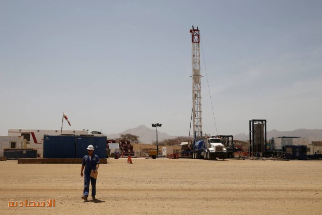 "جولدمان ساكس": سوق النفط تتجه صوب فائض قياسي في ظل تراجع الطلب