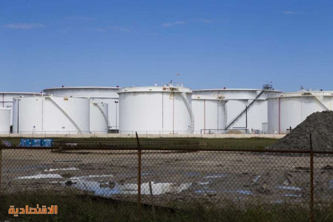 مخزونات النفط الأمريكية تقفز 15.2 مليون برميل الأسبوع الماضي