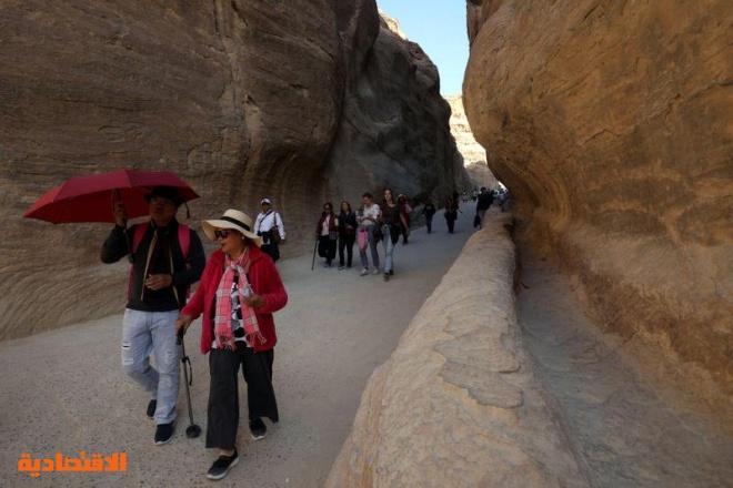 هبوط الدخل السياحي بالأردن 58% في النصف الأول 2020