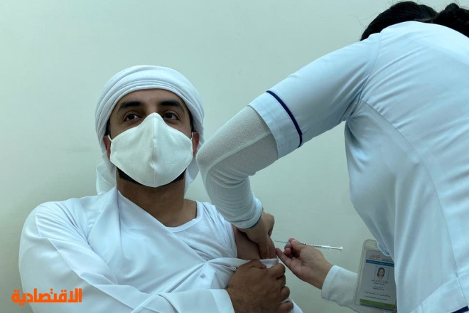 الإمارات تعلن أن 100% من سكانها تلقوا الجرعة الأولى من لقاح كوفيد-19
