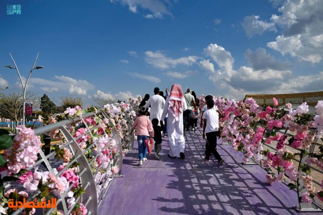 مهرجان طائف الورد .. ترفيه وسياحة واقتصاد