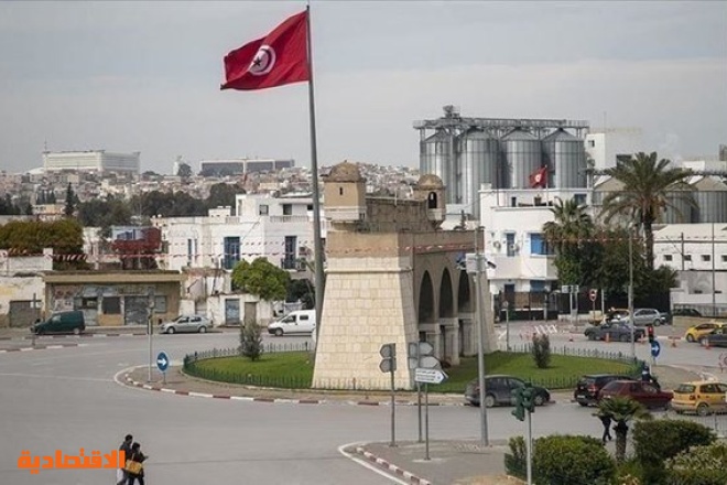 فيتش تخفض تصنيف تونس الائتماني إلى CCC-  