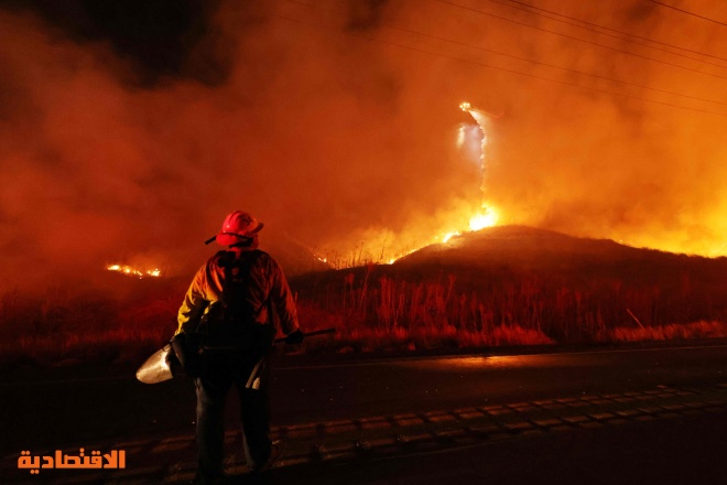 الحرائق تجتاح كاليفورنيا 
