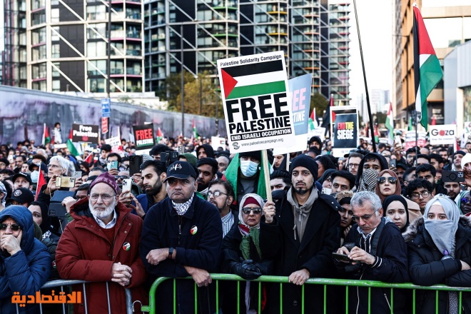 300 ألف شخص يتظاهرون في شوارع  لندن دعما لفلسطين