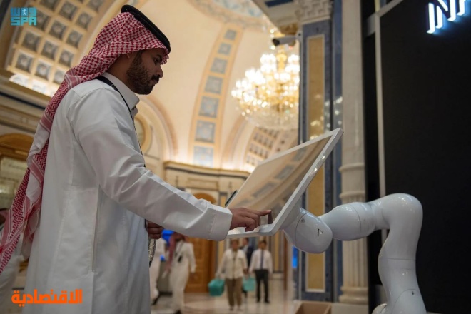 70 % من مستهدفات رؤية السعودية 2030 مرتبطة بالبيانات والذكاء الاصطناعي