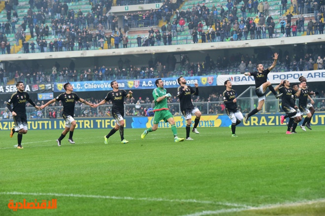 نابولي على قمة الدوري الإيطالي ويوفنتوس يحقق فوزه 12 على التوالي