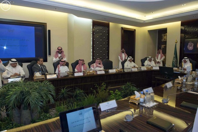 أمير مكة المكرمة يستعرض منجزات مركز التكامل التنموي