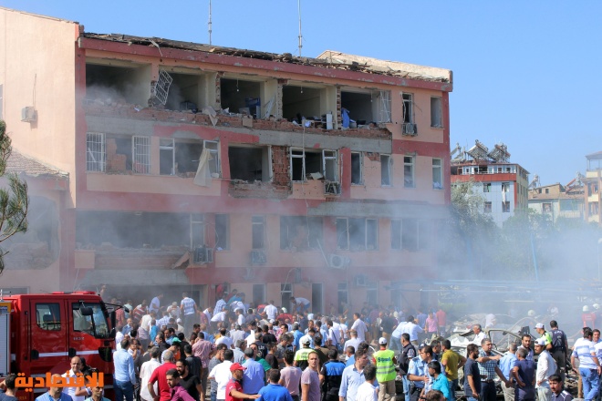 مقتل 3 جنود وإصابة 6 في انفجار بجنوب شرق تركيا