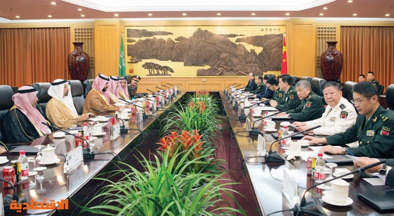 ولي ولي العهد يستعرض مع وزير الدفاع الصيني علاقات التعاون في المجال الدفاعي
