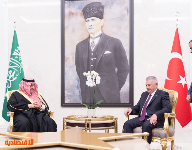 ولي العهد ورئيس وزراء تركيا يعقدان اجتماعاً ثنائياً