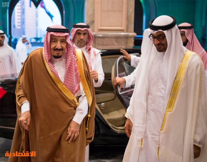 خادم الحرمين يشرف مأدبة العشاء الرسمية بمناسبة زيارته لدولة الإمارات