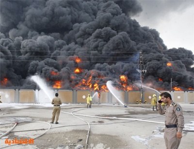 حريق كبير في أحد المستودعات الملاحية في ميناء الملك عبدالعزيز في الدمام