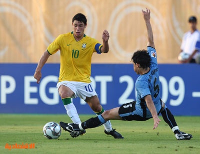 ثلاثة أهداف سريعة تمنح البرازيل التأهل في كأس العالم للشباب