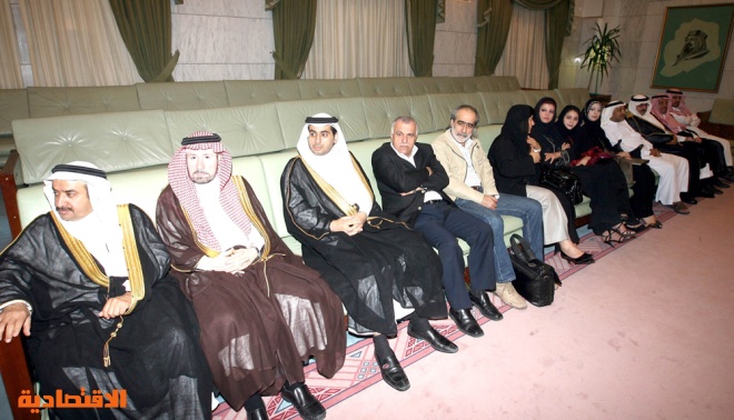 الأمير سلمان بن عبدالعزيز يستقبل ضيوف معرض الرياض الدولي للكتاب