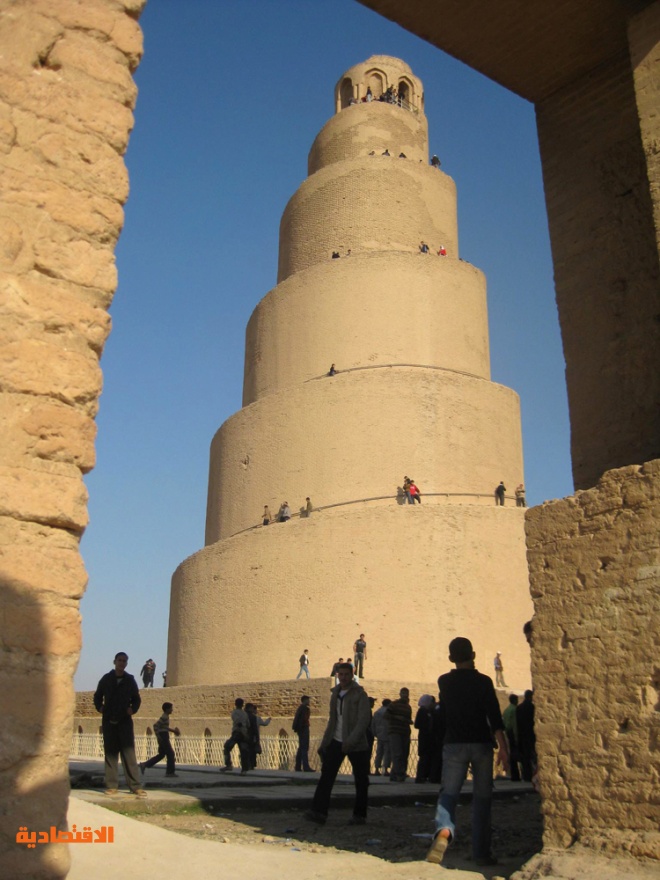 "المئذنة الملوية" إحدى أقدم الآثار العراقية وكانت في الأصل مئذنة المسجد الجامع الذي أسسه المتوكل عام 237 هـ في الجهة الغربية من 