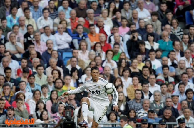 رونالدو ينقذ ريال مدريد ويبقيه في الصراع على اللقب
