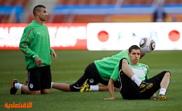 هل يفعلها الجزائريون ويحققون نصرهم الأول في مسيرة كأس العالم 2010؟