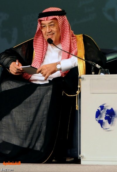 تشييع جثمان الدكتور غازي القصيبي إلى مقبرة العود عقب الصلاة عليه في جامع الإمام تركي بن عبدالله صحيفة الاقتصادية