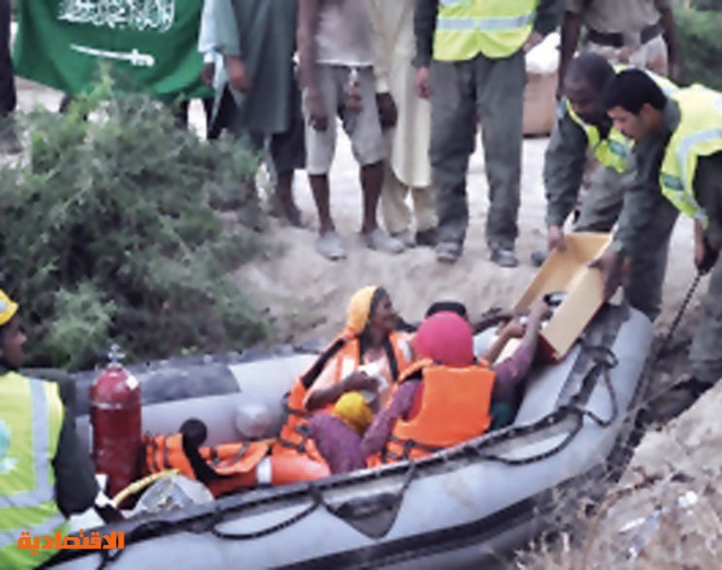 فريق الإنقاذ السعودي يباشر مهامه بإغاثة سكان 5 قرى باكستانية