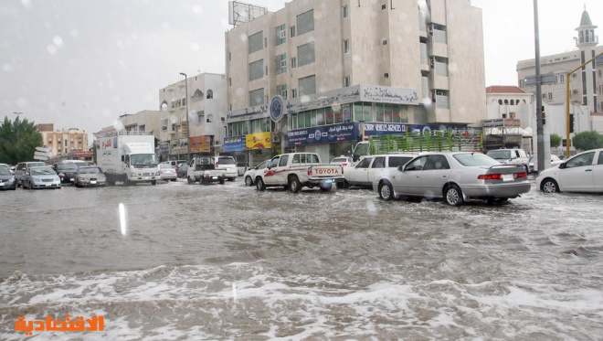 وفاة ثلاثة أطفال جرفتهم السيول في أمطار مكة المكرمة .. ومحاولات انقاذ بالطيران العمودي في جدة