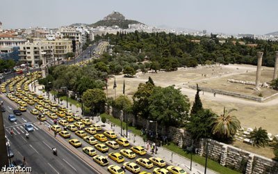 إضراب جديد لسيارات الأجرة في اليونان يزعج الموسم السياحي
