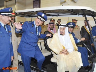 وزير الدفاع: قاعدة الملك عبد الله النواة الأولى لقواتنا الجوية الباسلة