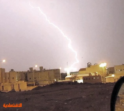 الأمطار متواصلة .. وغزيرة جنوب السعودية