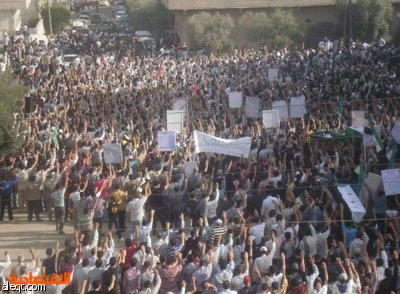 آلاف السوريين في تظاهرات جمعة "النفير العام" و22 قتيلا في اعمال عنف