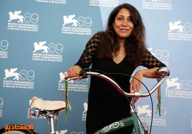 المخرجة السعودية هيفاء المنصور تفتتح العرض الأول لفيلمها "وجدة" في فينسيا