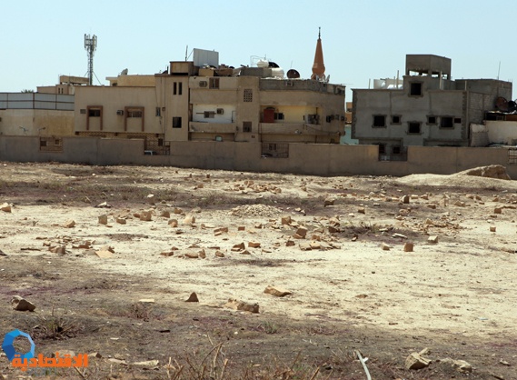 السكن قرب الأموات .. مقابر في وسط الرياض "صور"