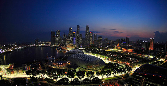 سنغافورة وافقت على استمرار استضافة فورمولا 1 حتى 2017