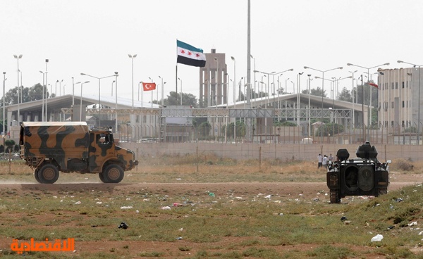 المعارضة السورية تسيطر على موقع عسكري عند الحدود مع تركيا