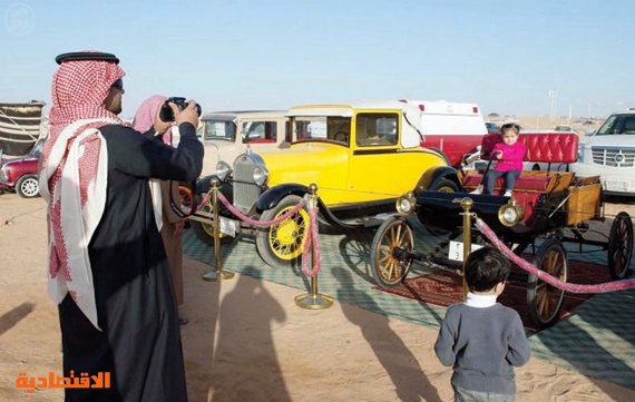 300 سيارة كلاسيكية ونادرة تدهش زوار مهرجان ربيع بريدة 34