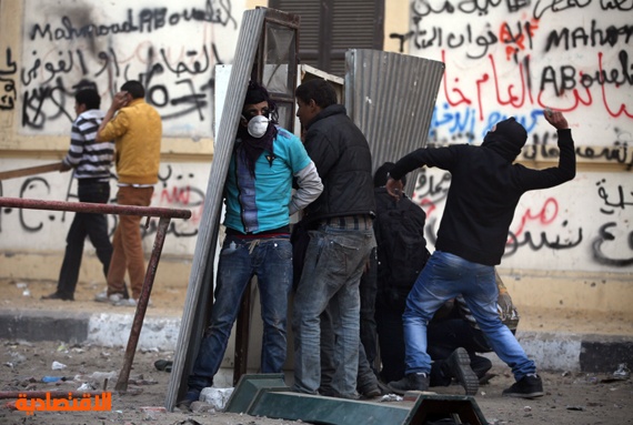 30 قتيلا في اشتباكات في بورسعيد بعد الحكم بإعدام متهمين بقتل جمهور الاهلي