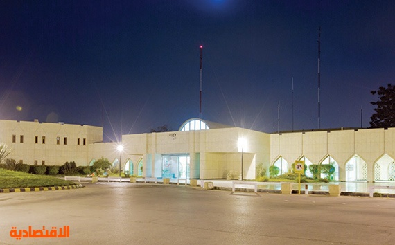 شاهد أمير الرياض يدشن مجمع الأمل والصحة النفسية و مستشفى الولادة بالخرج