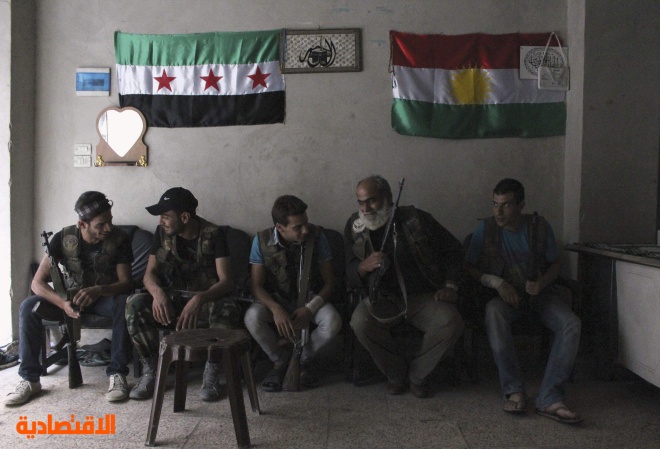الجيش الحر يزحف إلى مسقط رأس الأسد